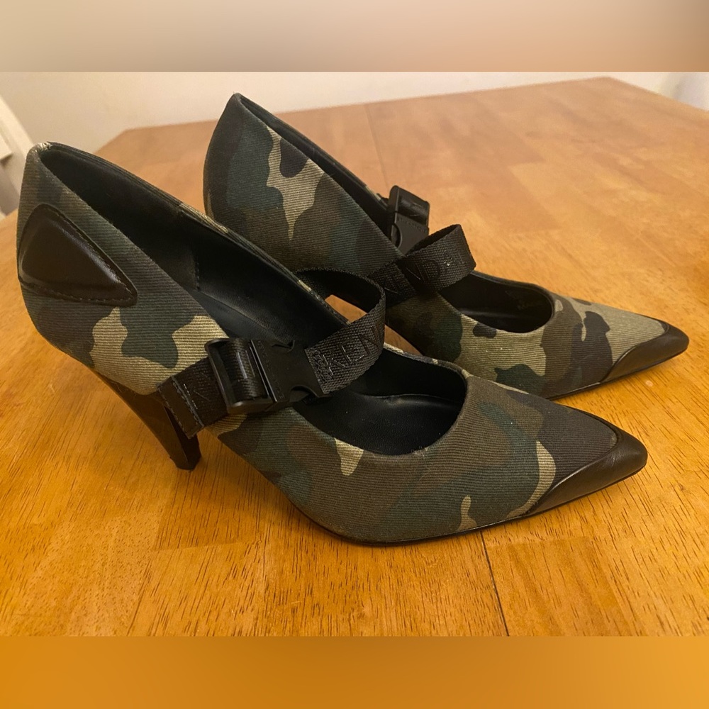 Kendall & Kylie Camouflage Heels Size 6